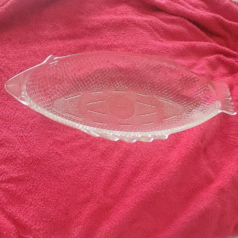 Glasbake Glass Fish-Shaped Serving Platter. Call Out But Amazing